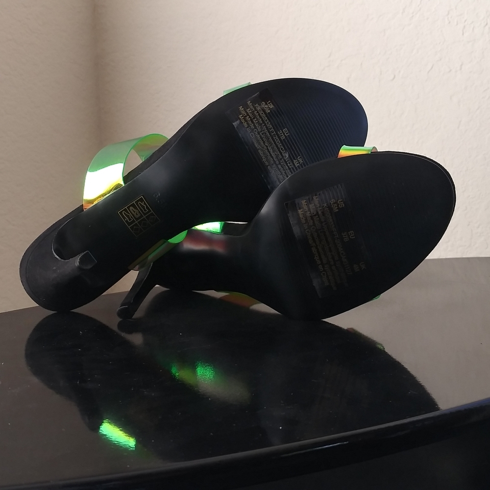 DKNY sandals - Picture 11 of 13